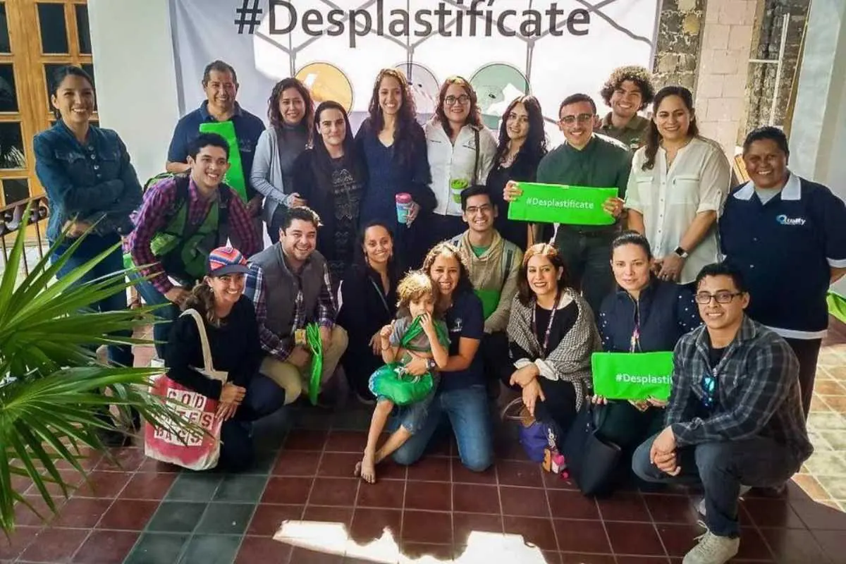Equipo y aliados de la campaña #Desplastifícate