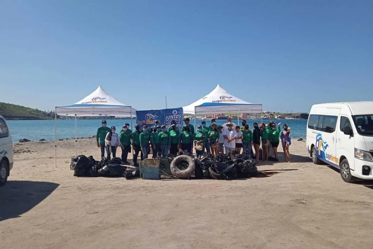 Jornada de limpieza de playa
